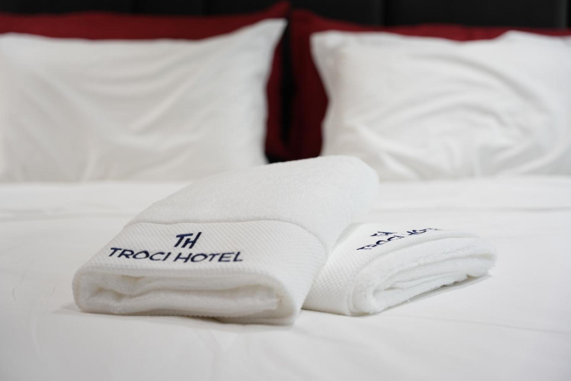 Troci Hotell Kamez